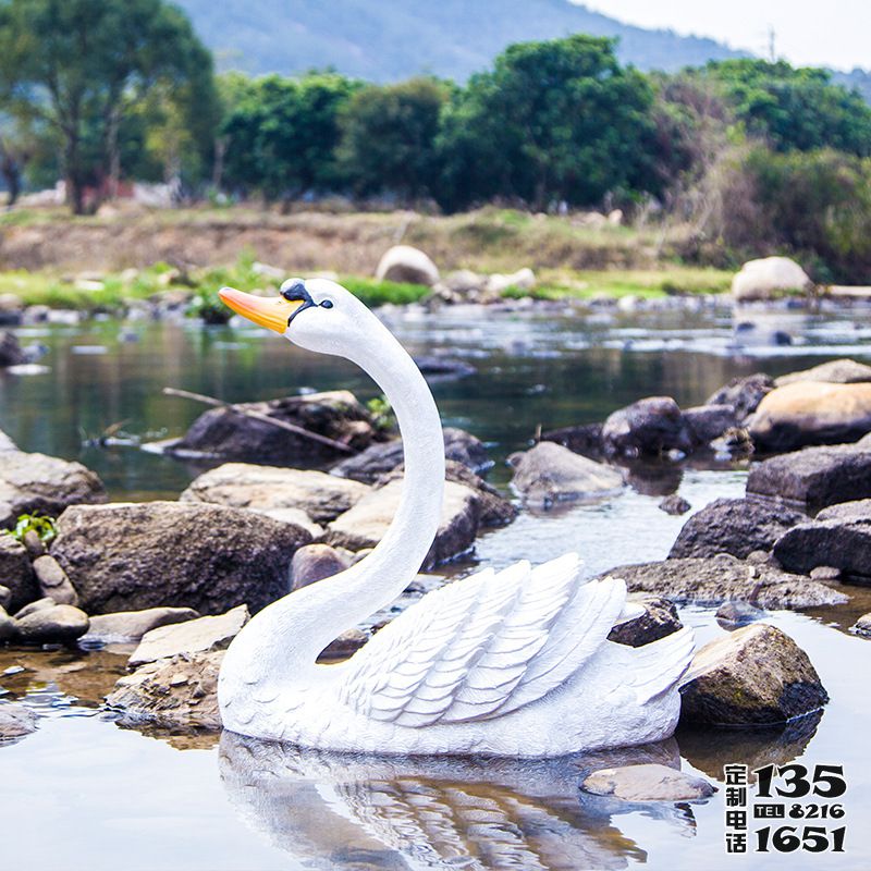 湖邊玻璃鋼仿真動物天鵝雕塑